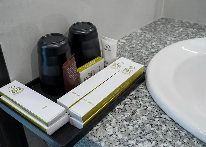 Khách sạn hẻo lánh Dayth 2