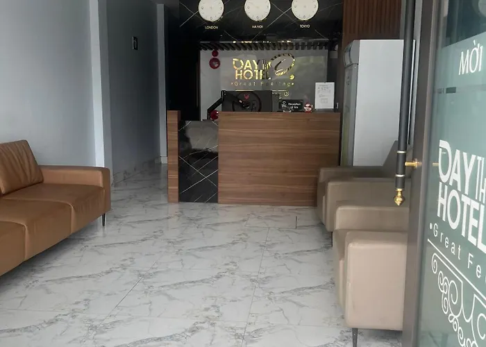 Khách sạn hẻo lánh Dayth 2 Hạ Long